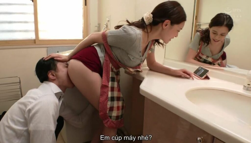 Chồng bị điều đi công tác, vợ ở nhà bị sếp cùng cấp dưới cưỡng hiếp